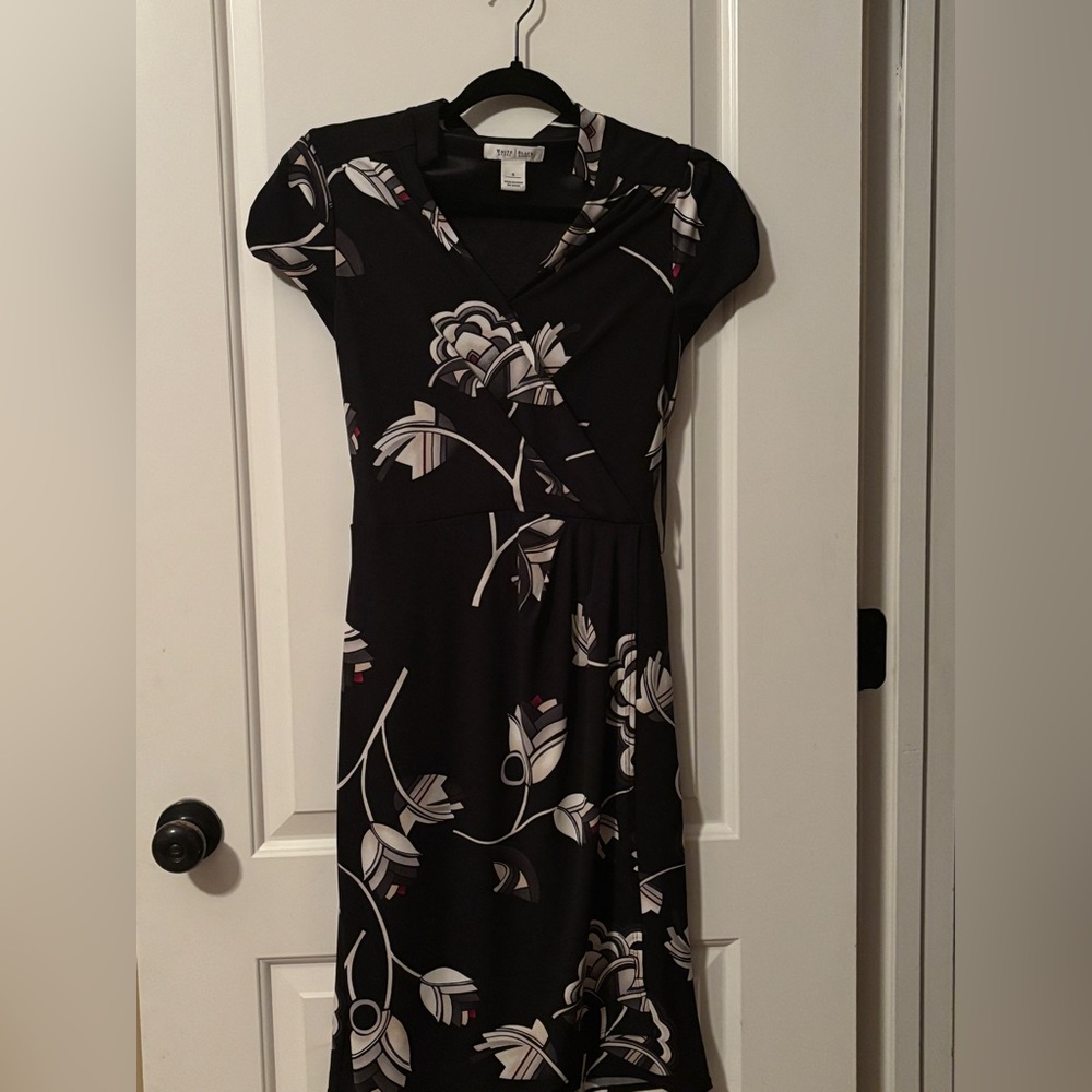 Ladies Cap Sleeve Dress